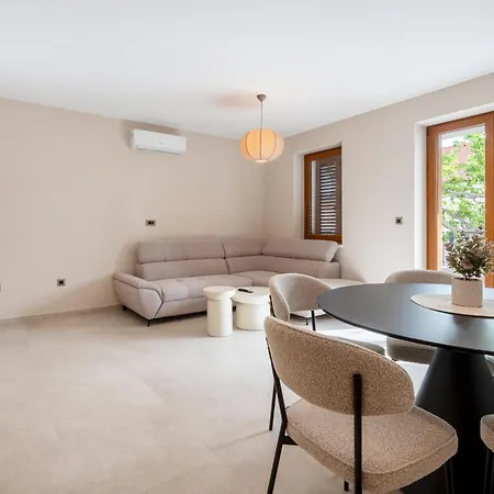 Merkur Apartmán *